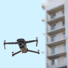 ドローンによる外壁調査